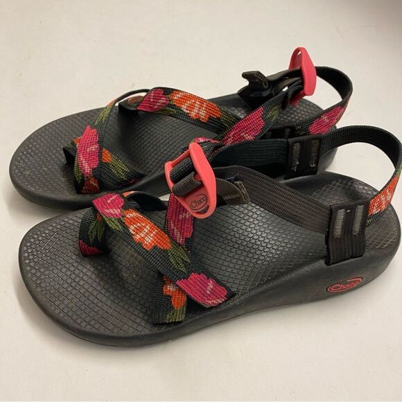 Chaco Z2 Strappy Sandals black floral outdoor waterproof hiking Shoes woman’s 10 - Picture 2 of 8